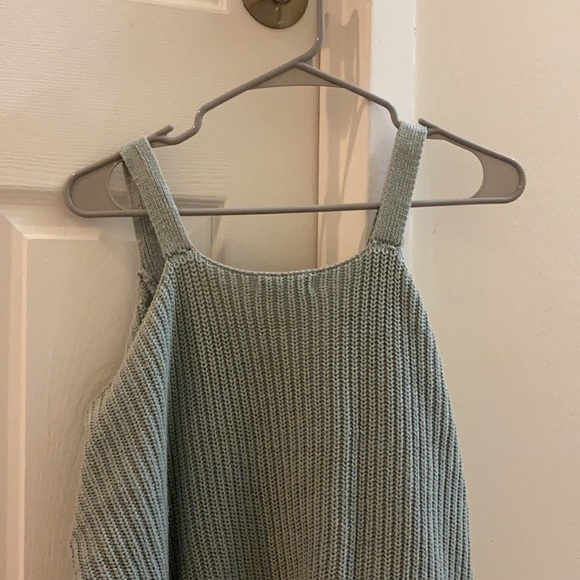 Pacsun cold shoulder chunky sweater - Picture 3 of 7